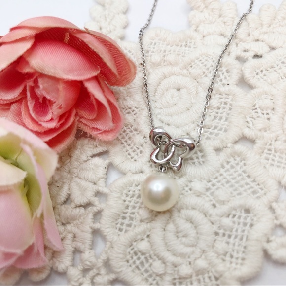 S925 Freshwater Pearl 🦋 Necklace - Picture 1 of 6